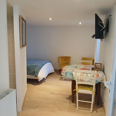 Apartamento Le Lys Saintes Exterior foto