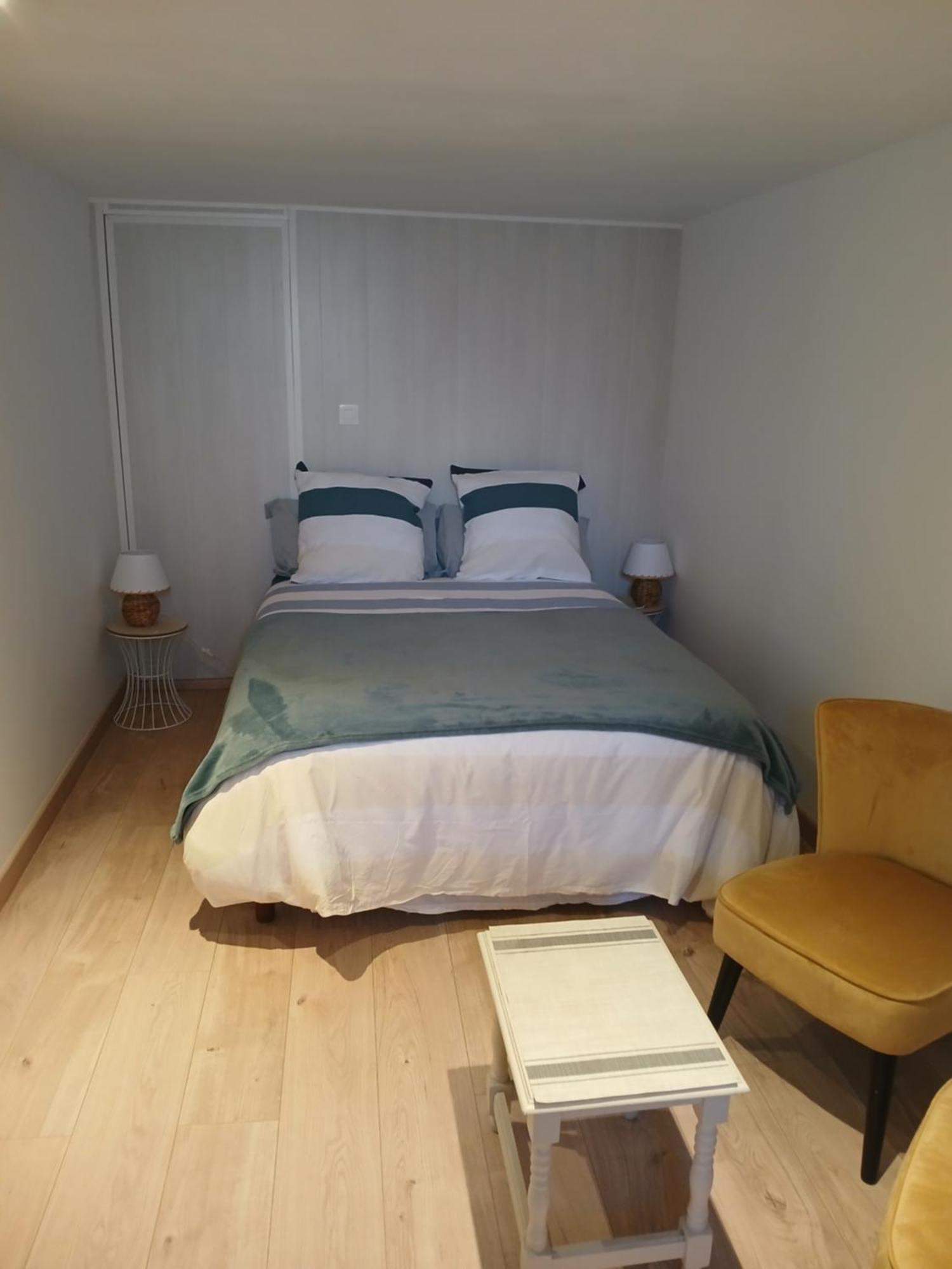 Apartamento Le Lys Saintes Exterior foto